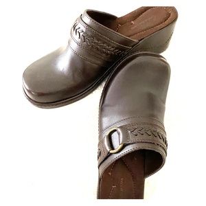 Brown clogs